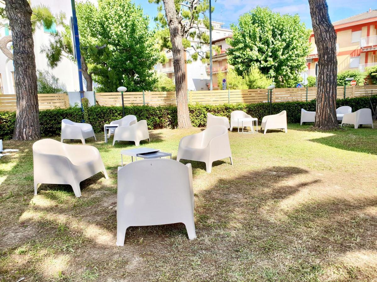 Hotel Blumen San Benedetto del Tronto Exterior foto
